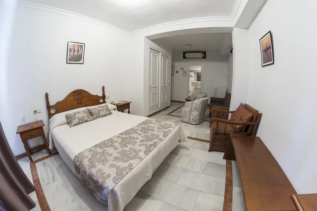Room, Queen Bed, Hotel La Pinta 1/4