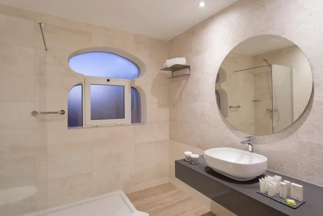 Suite, Lateral Side Sea View، AP Oriental Beach - Adults Only 7/8