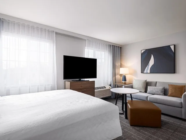 استوديو بسرير كوين بإطلالة على النهر، STAYBRIDGE SUITES ROCHESTER - UNIVERSITY 2/3