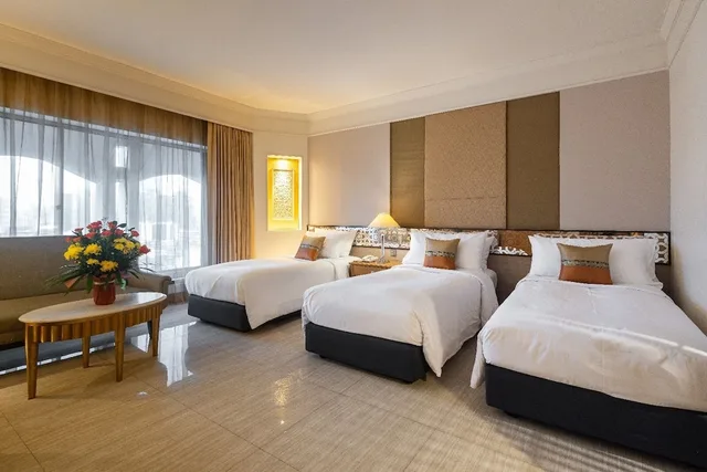 غرفة ثلاثية بثلاثة أسرّة، Indra Regent Hotel 1/7