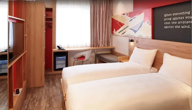 غرفة قياسية بسريرين منفصلين، Ibis Saigon Airport 2/7