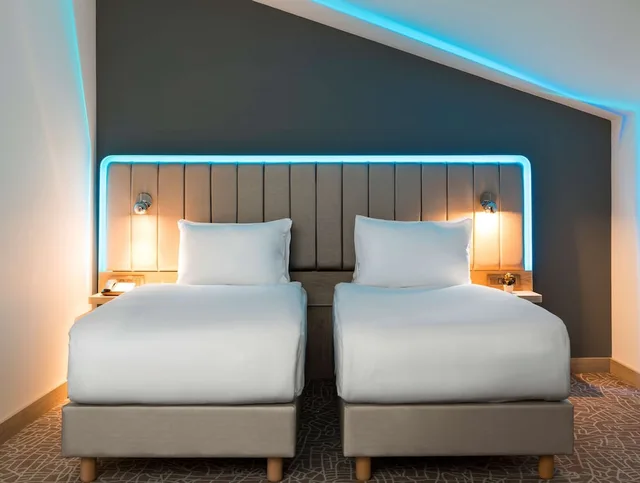 Superior, Forest View, Balcony، Park Inn By Radisson Istanbul Airport Odayeri 2/5