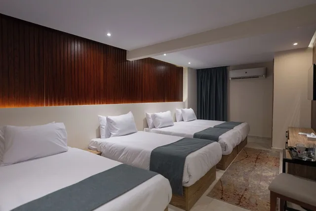غرفة قياسية رباعية بأربعة أسرّة، Pyramid Front Hotel 1/4