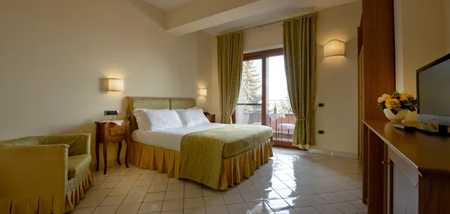 غرفة كلاسيكية بسرير مزدوج بشرفة، Villa Poseidon Maison de Charme 2/4