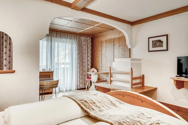 غرفة عائلية بسرير كوين مع أريكة، Alpenhotel Stolz 9/10