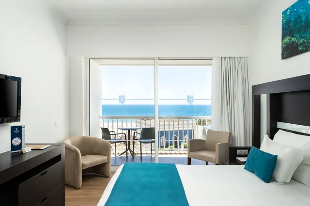 غرفة بريميوم بسرير مزدوج أو سريرين منفصلين بإطلالة على البحر بشرفة، Jupiter Algarve Hotel 4/6