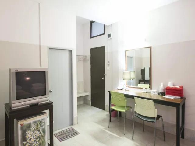 غرفة عائلية بسريرين كوين، Numsin Hotel 3/3