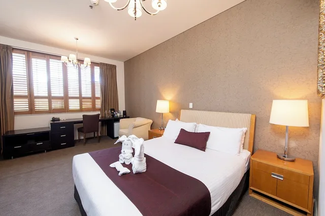 غرفة قياسية بسرير كوين، Adabco Boutique Hotel Adelaide 3/4