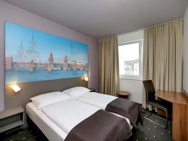 Room, French Bed, Queen Bed, B&B Hotel Berlin City-Ost (ex. Best Western Hotel City Ost) 5/9
