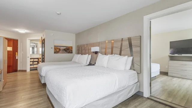 جناح بسريرين كوين، Best Western Plus The Inn At Hampton 2/10