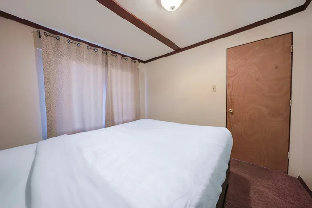 2 Bedroom Suite, OYO Hotel Portland OR near Airport 6/9