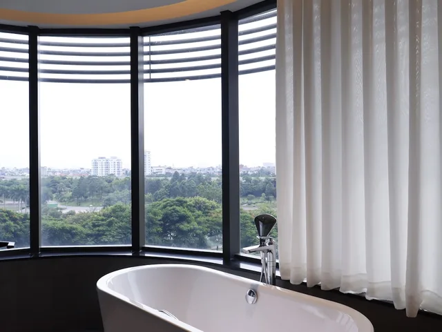 غرفة ديلوكس بسرير كينج وسرير فردي بغرفتي نوم، Fraser Residence Hanoi 9/10