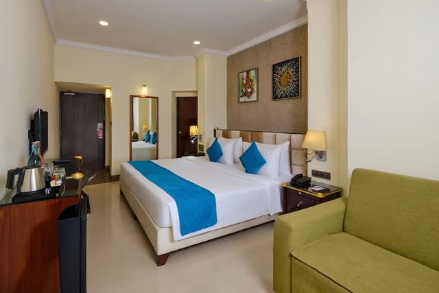 Classic, Queen Bed, Sterling Mount Abu 6/9