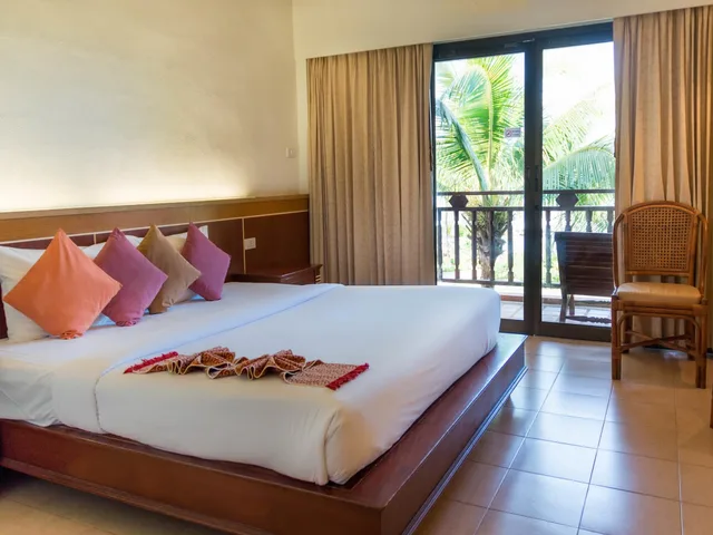 غرفة ديلوكس بإطلالة على البحر، LANTA CASUARINA BEACH RESORT 1/2