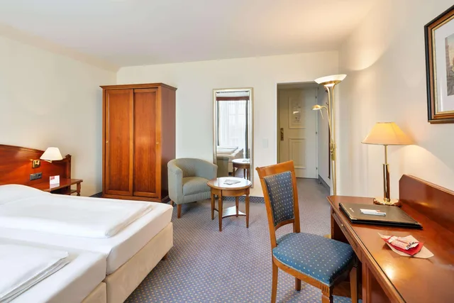 Classic Room, Austria Trend Hotel Schloss Wilhelminenberg 3/6