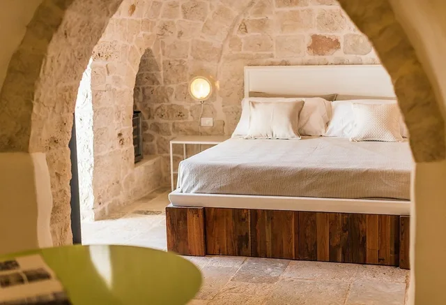 Family Suite, Queen Bed, Sofa, Borgo Canonica 4/5