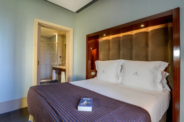 جناح جونيور، Casa Fuster 1/3
