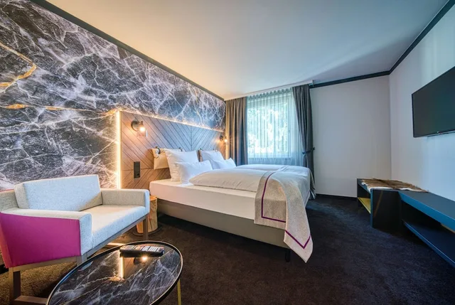 جناح جونيور بسرير مزدوج مع أريكة، Salzburg Messe 5/9
