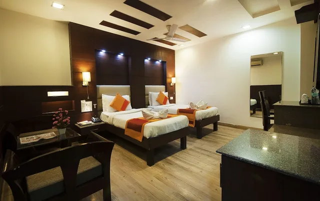 غرفة بريميوم بسرير مزدوج، Amaltas International 4/5