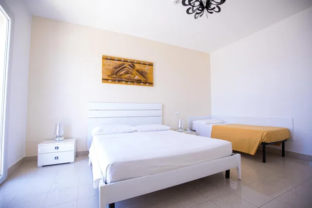 غرفة ثلاثية بإطلالة على البحر، Donnosanto Hotel 5/7