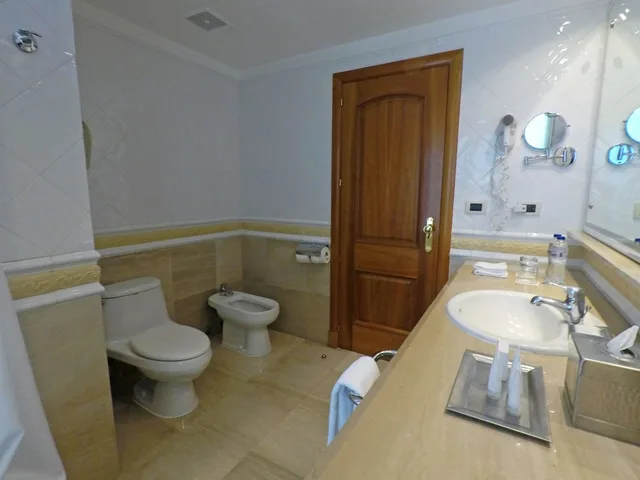 Panoramic, Triple, King Bed, Ocean Front، Catalonia Santo Domingo 6/8