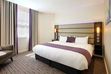 Room, Double Bed, Accessible, Premier Inn Hagley 1/1