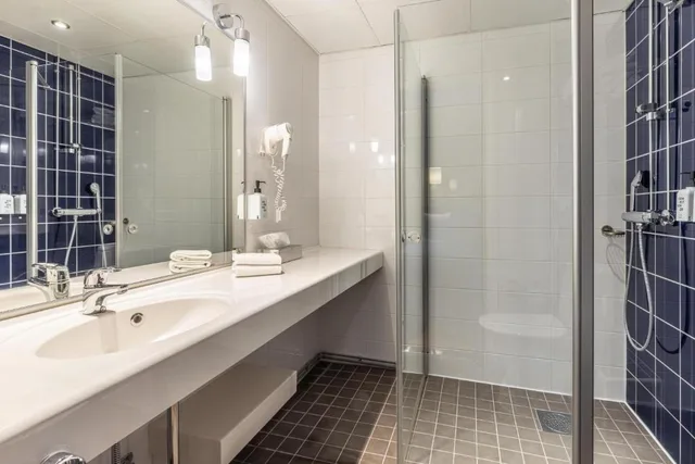 Room, Queen Bed, Holiday Inn Tampere Central Station 6/7