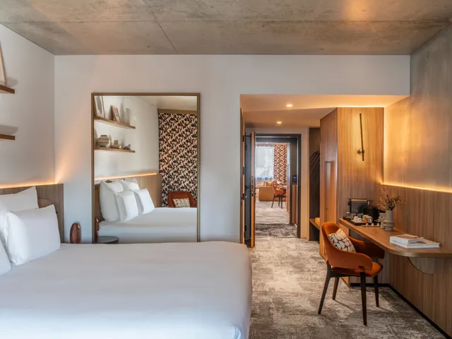 غرفة متصلة عائلية بسريرين كينج مع أريكة، Pullman Lyon 5/10