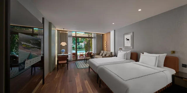 Superior Room Laguna, Gloria Serenity Resort 2/4