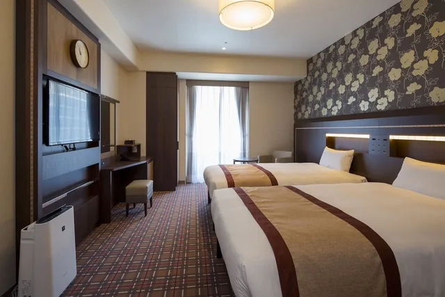 غرفة قياسية بسريرين منفصلين، Hotel Monterey Fukuoka 1/4