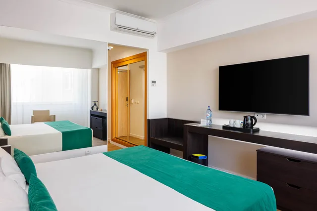 Classic, Double Bed, Land View، Jupiter Algarve Hotel 4/7
