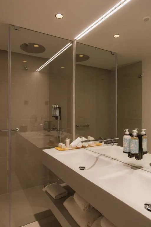 Master, Suite, King Bed، Lumen Hotel and The Lisbon Light Show 10/10