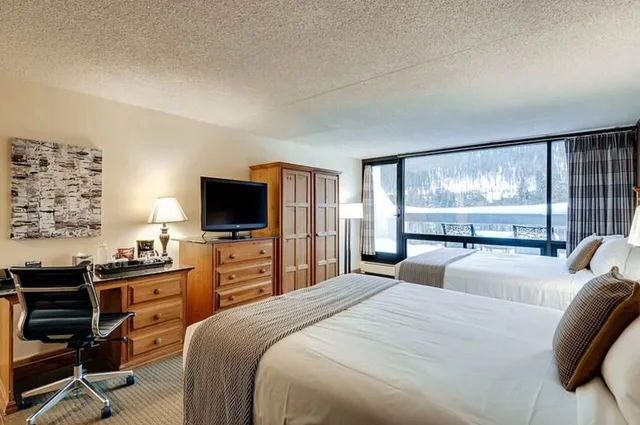 Spa, Lodge, 2 Queen Beds, Pet Friendly, Patio، Keystone Lodge And Spa 1/6