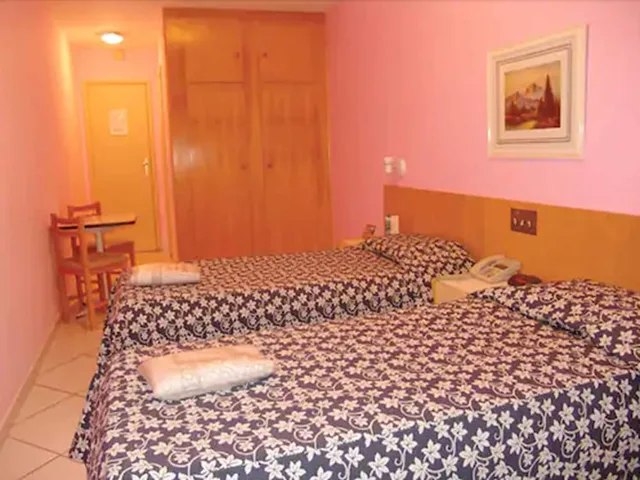 غرفة قياسية رباعية، Hotel Atlantico Lapa 2/2