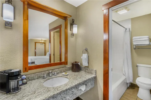 Room, 2 King Beds, Sofa, Balcony, Large, Best Western Plus High Country Inn 4/4