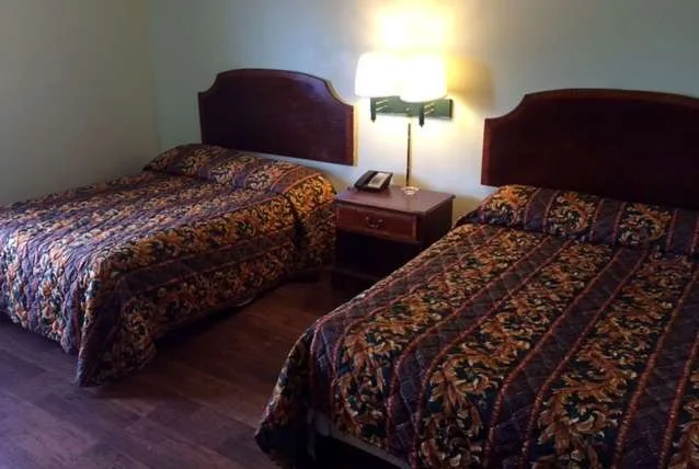 غرفة بسريرين كوين، Knights Inn Center Valley 1/1
