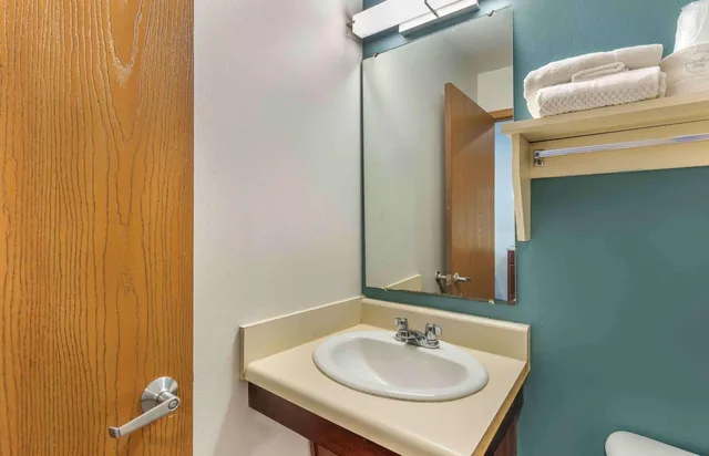 غرفة قياسية بسريرين كوين، Studio 6 Extended Stay Little Rock Southwest AR 2/5