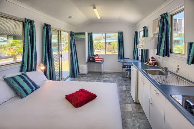 Spa, Cabin, Double Bed، Glen Villa Resort 2/2