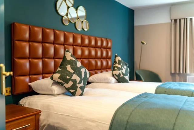 غرفة كلاسيكية بسريرين منفصلين، The Conningbrook Hotel 2/2
