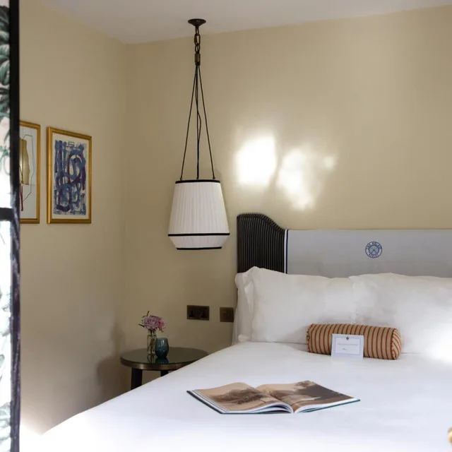 غرفة بسرير كينج لذوي الإعاقة، Red Lion Hotel 2/3