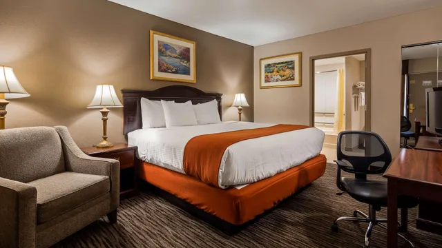 استوديو تنفيذي، Best Western Gateway Adirondack Inn 3/7