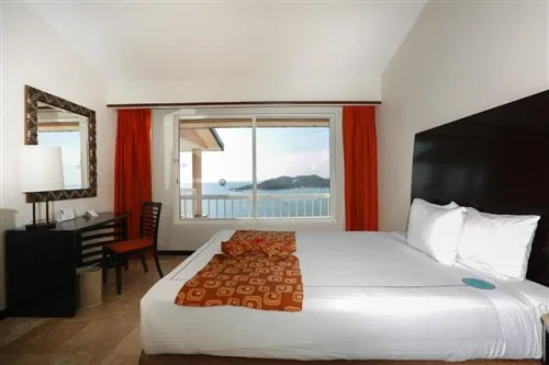 غرفة بسرير مزدوج أو سريرين منفصلين بإطلالة على البحر، Azul Ixtapa Beach Resort Convention Center 1/2