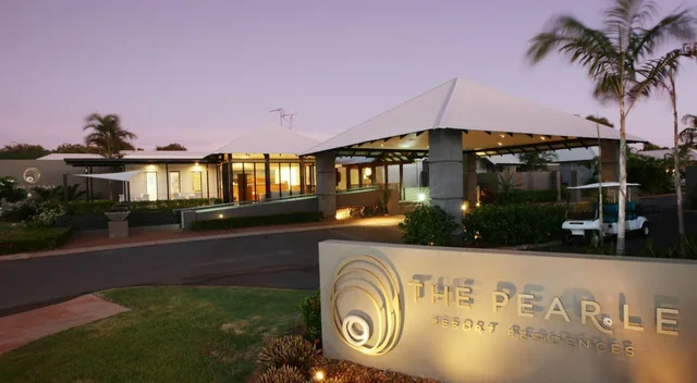 3 Bedrooms, Pool, Superior, Villa, The Pearle of Cable Beach Broome 2/5