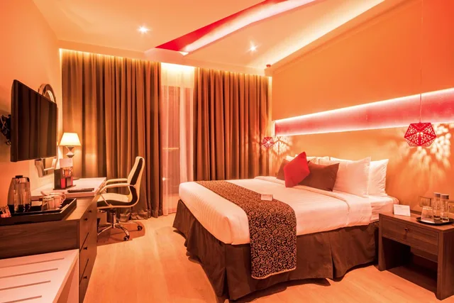 غرفة تنفيذية بسرير كينج، Carnelian Muscat - Airport Hotel 2/4