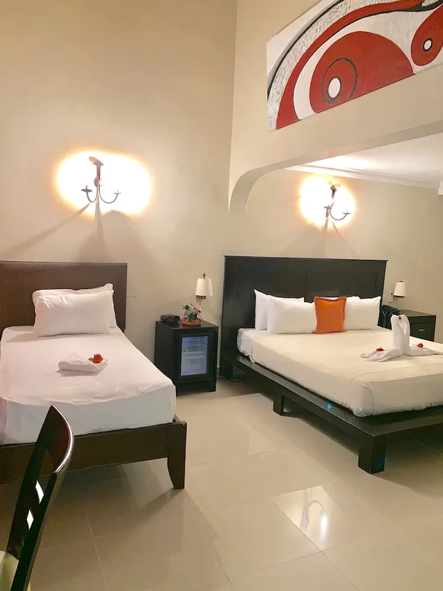 جناح عائلي ديلوكس بسرير كينج وسرير فردي بإطلالة على المسبح، Seranta Brisas de Bavaro Ex the Mt Hotel 4/10