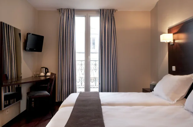غرفة قياسية بسرير مزدوج، Hôtel Verlain 7/10