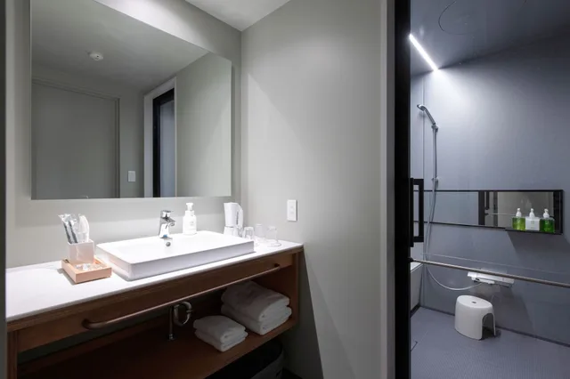 غرفة سوبيريور بسريرين منفصلين مع أريكة، KAIKA Tokyo by THE SHARE HOTELS 3/4