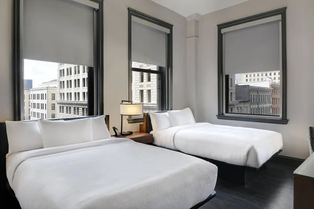 Suite, 2 King Beds, City View, Accessible, Courtyard by Marriott Cincinnati Downtown 2/10