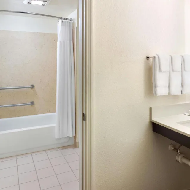 جناح بسرير كوين بغرفتي نوم، Residence Inn Alexandria Old Town Duke Street 3/5