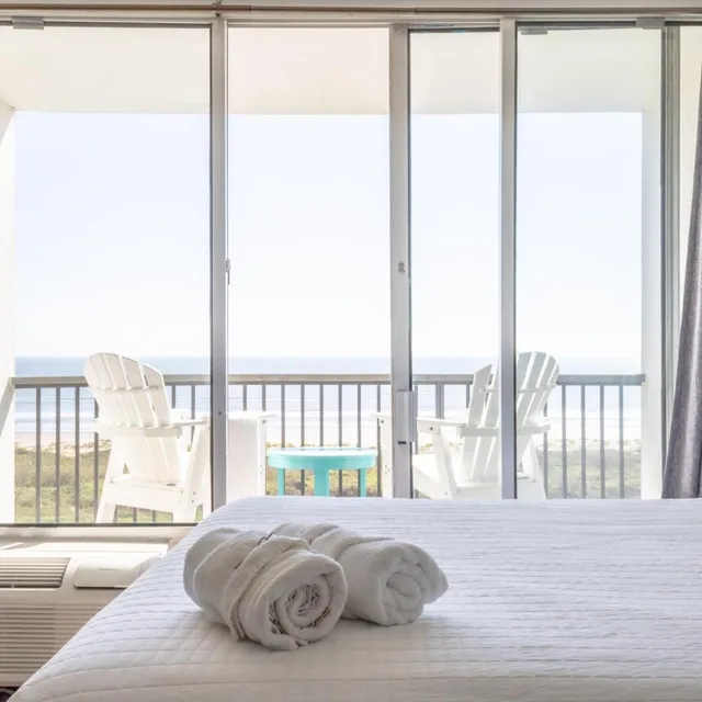 Studio, Gulf Side, Sofa، Islander East Condominiums 1/4